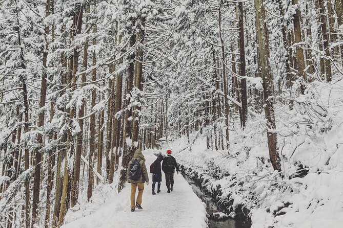 1-Day Snow Monkeys, Zenko-ji Temple & Sake in Nagano - Lunch is more than a pause between stops
