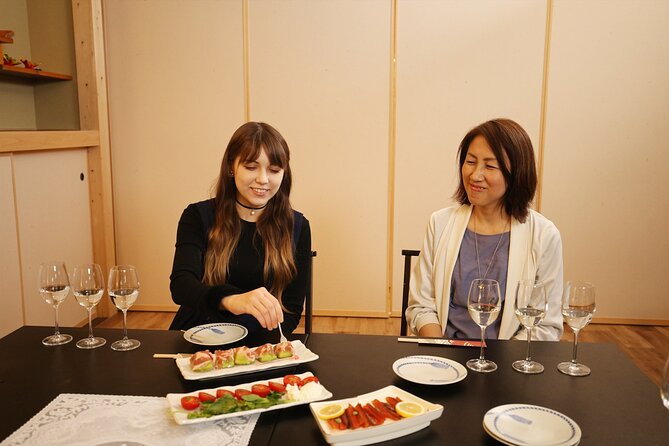 7 Kinds of Sake Tasting with Complementary Foods - Seven sakes, seven ways to understand the drink