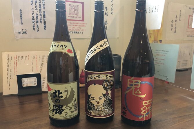 A pairing experience in Sapporo where you can enjoy tempura and 3 kinds of Hokkaido-only sake, along with a soba-noodle making experience! - The full soba process, from flour to knife work