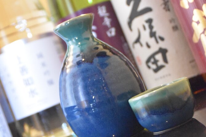 Experience Comparing Sake and Delicacies in shinjyuku - Match the drinks with three traditional delicacies