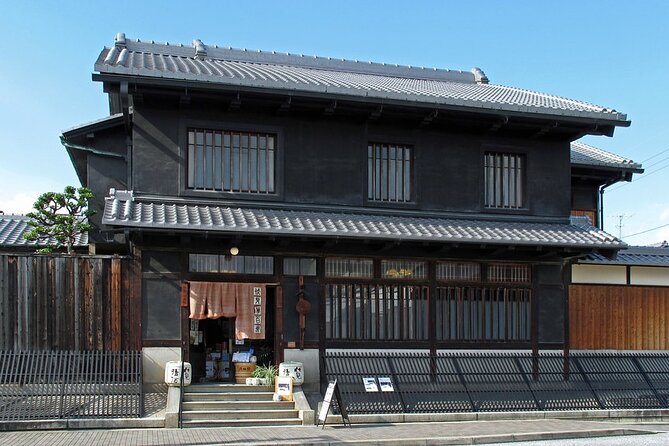 Fushimi Kyoto Walking Tour with Sake Tasting and Canal Boat Ride - Seeing Fushimi from a Jikkoku-bune boat
