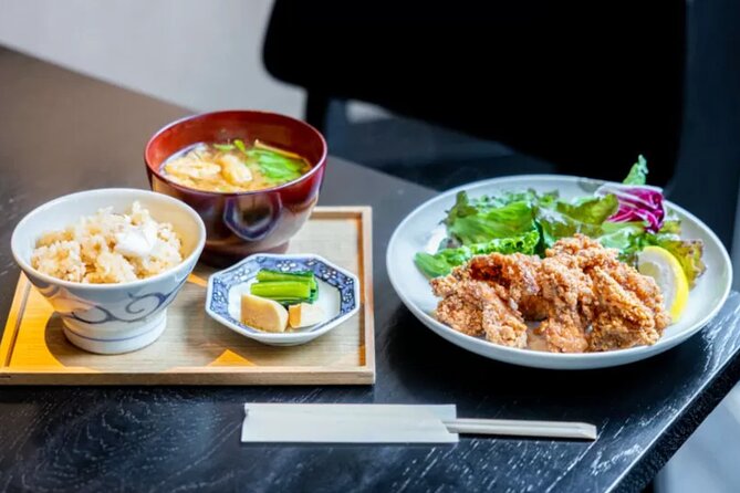 Heritage Town, Cuisine, Sake & Art: Explore Hokusai in Obuse - Ganshoin Temple and Hokusai’s phoenix
