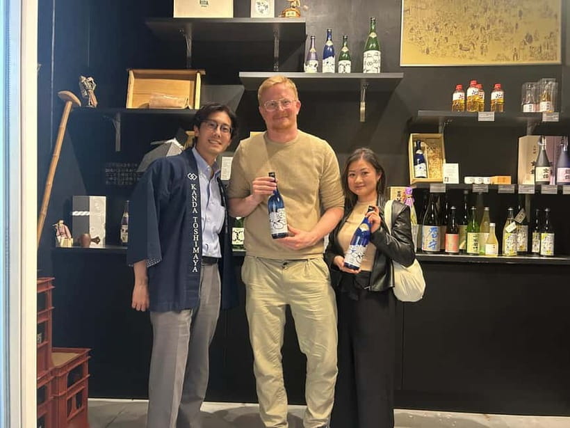 Historic Kanda Sake Tasting at Tokyo’s Oldest Shop (1596) - The guide makes the difference