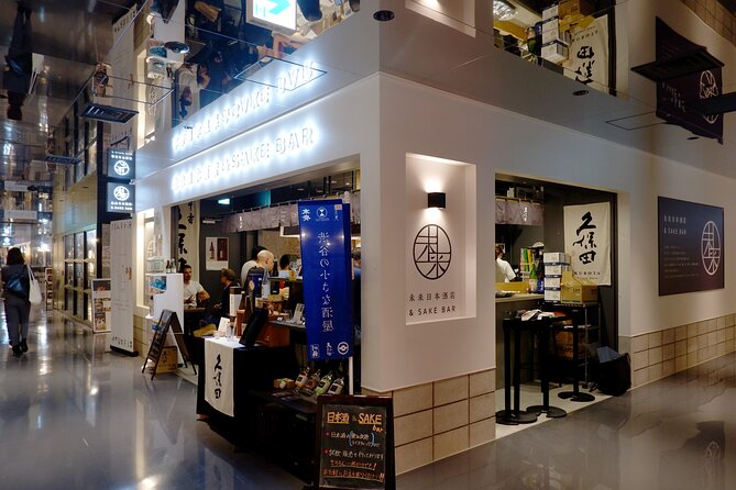Japanese Sake & AI Leisurely Tasting Plan at Kubota Sake Bar - What the Kubota Sake Bar experience is really about