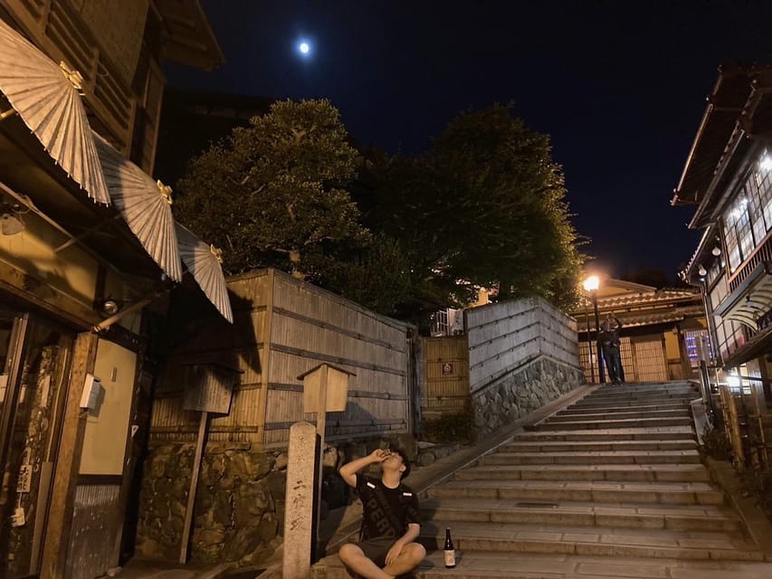 Kyoto: Gion Evening Walk with Hidden Gems, Geisha & Sake - Hanamikoji Street, Gion’s classic first look
