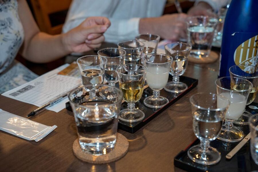 Kyoto: Insider Sake Brewery Tour with Sake and Food Pairing - Timing, meeting point, and small rules that matter