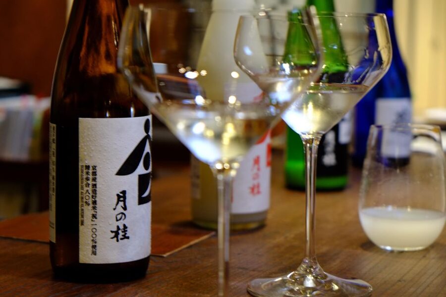 Kyoto: Insider Sake Experience with 7 Tastings and Snacks - The pace, teaching style, and group atmosphere