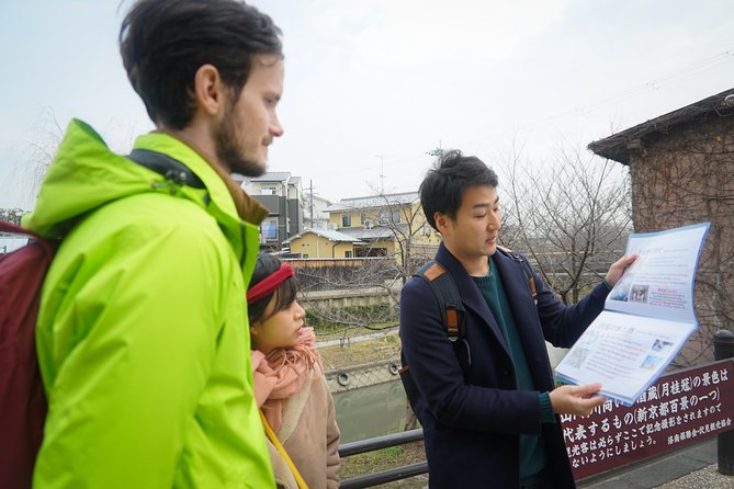 Kyoto Sake Brewery & Tasting Walking Tour - The main event: tasting Kyoto sake