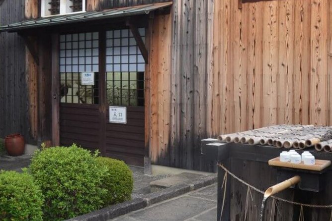 Kyoto Sake Brewery Tour with Lunch - A local lunch with yakitori and sake