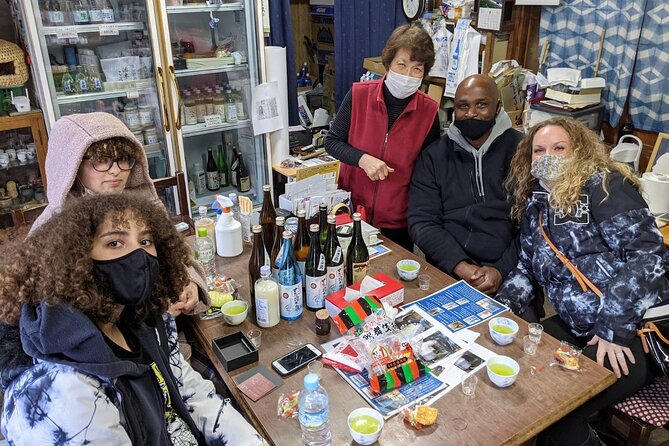 Private Matsumoto Castle & Sake – Taste of Local Life - Timing, meeting point, and walking demands