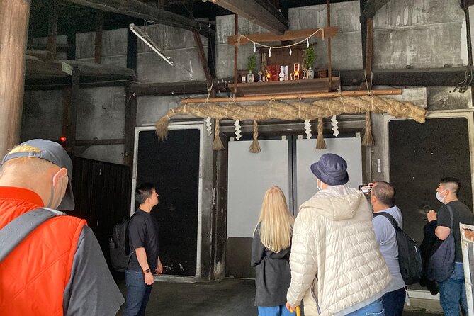 Private Sake Tasting at 300 Years Old Sake Brewery in Tokyo - Who will enjoy this most