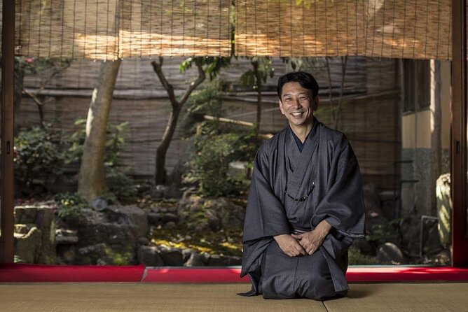 Private Tea Ceremony and Sake Tasting in Kyoto Samurai House - Choosing between sake and Japanese whisky