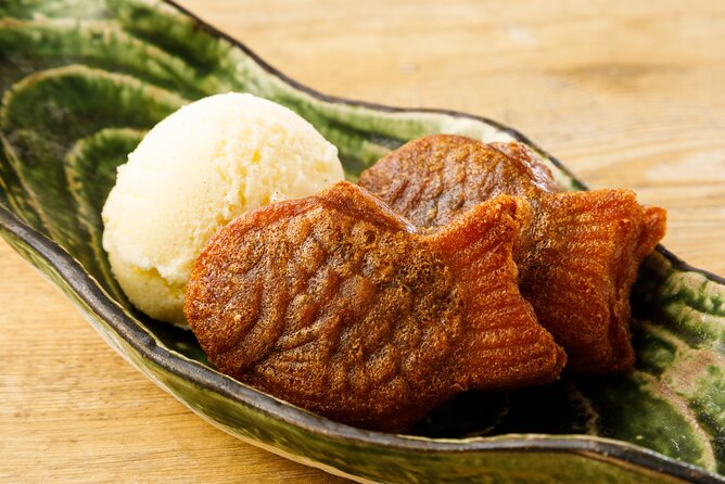 Sake Pairing Workshop with Japanese Food in Shinjuku - Fried vanilla taiyaki finishes the meal