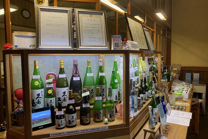 Takayama: Authentic Sake Tasting at a Historic Brewery - Learning the Sake-Making Process