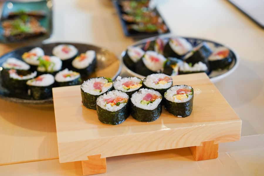 Tokyo: Sushi Cooking Class with Sake Tasting - Knife skills, dashi, and sushi rice
