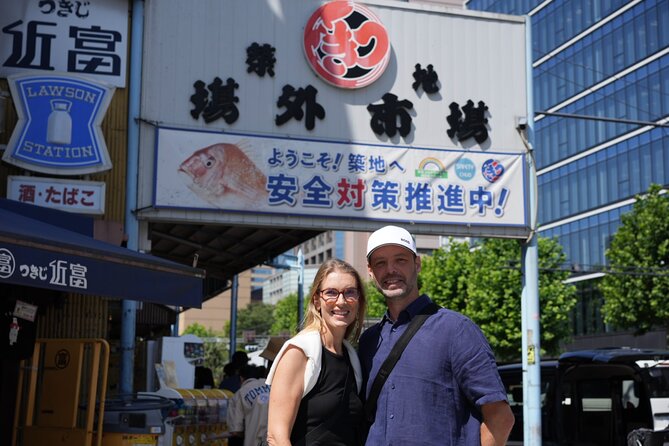 Tsukiji Market Eating Tour, Authentic Sushi & Sake Comparison - A quiet pause at Namiyoke Inari Shrine