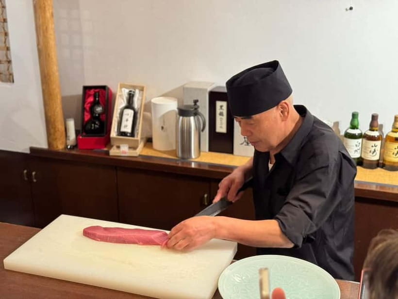 Unlimited Sake Tasting with Sushi Omakase tasting in Tokyo - Sake and sushi in one compact Roppongi sitting