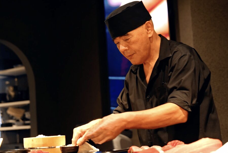 Unlimited Sake Tasting with Sushi Omakase tasting in Tokyo - Finding SUSHIROKU near Roppongi Station