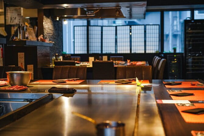 Wagyu Beef and Sake Pairing Foodie Tour in Tokyo - Guides make the difference